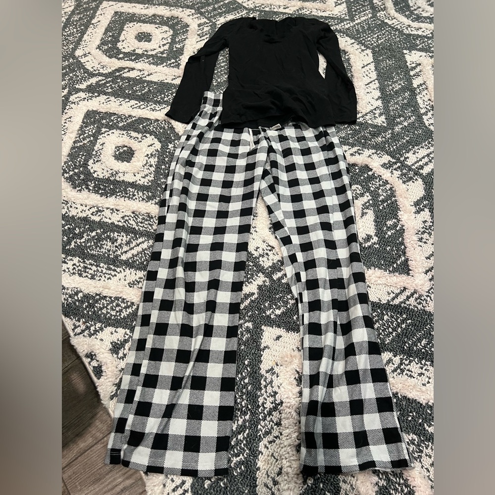 Women’s pajamas set Calvin Klein pants with plain black shirt size small